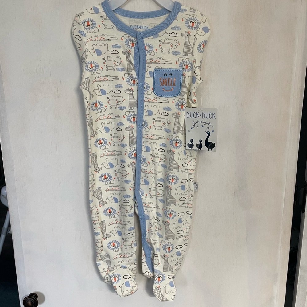 Animal printed footed sleeper! Size 0/3m